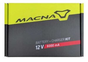 Macna Batteria con Caricatore Giacca Pantaloni 12v 6000 MahKIT BATTERIA 12V 6A K-KIT-BAT-12V-6 0A COD 1658078